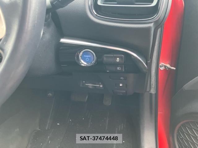 Toyota PRIUS PHV 2017-07 7619401-13