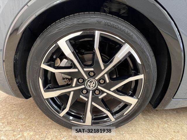 Toyota PRIUS PHV 2023-07 7619396-26