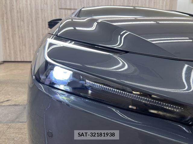Toyota PRIUS PHV 2023-07 7619396-29