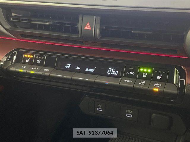 Toyota PRIUS PHV 2024-03 7619394-4