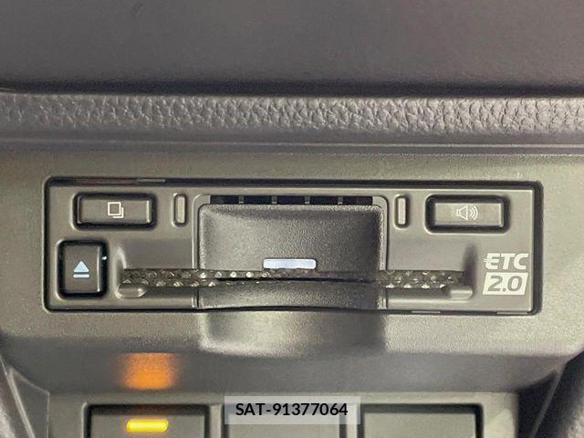 Toyota PRIUS PHV 2024-03 7619394-6