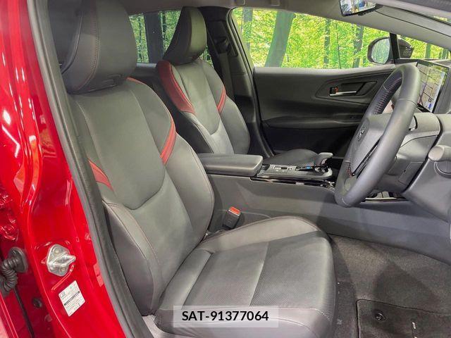 Toyota PRIUS PHV 2024-03 7619394-7