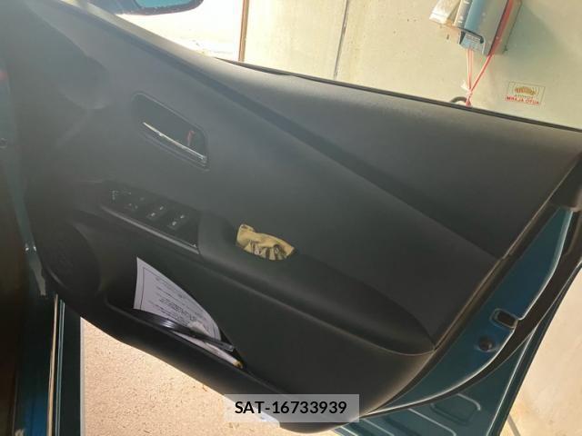 Toyota PRIUS PHV 2017-02 7619399-11