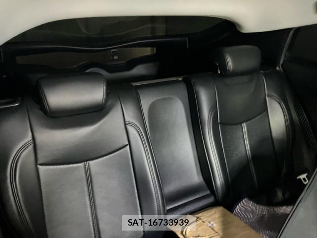 Toyota PRIUS PHV 2017-02 7619399-14