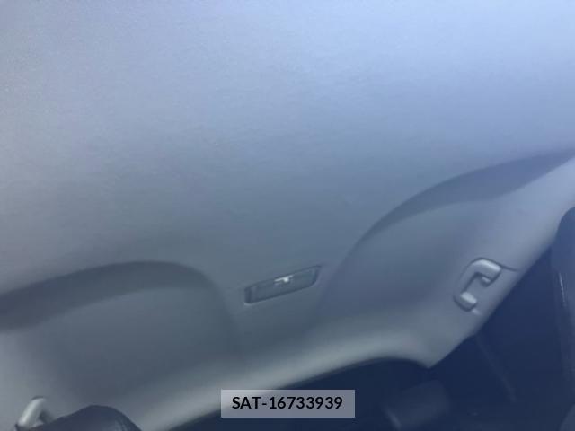Toyota PRIUS PHV 2017-02 7619399-22