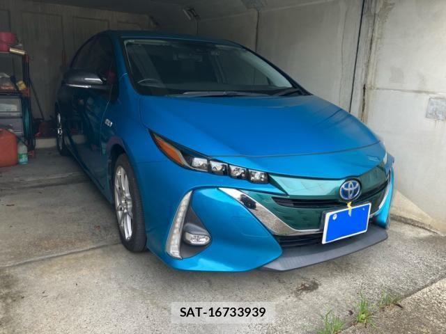 Toyota PRIUS PHV 2017-02 7619399-2