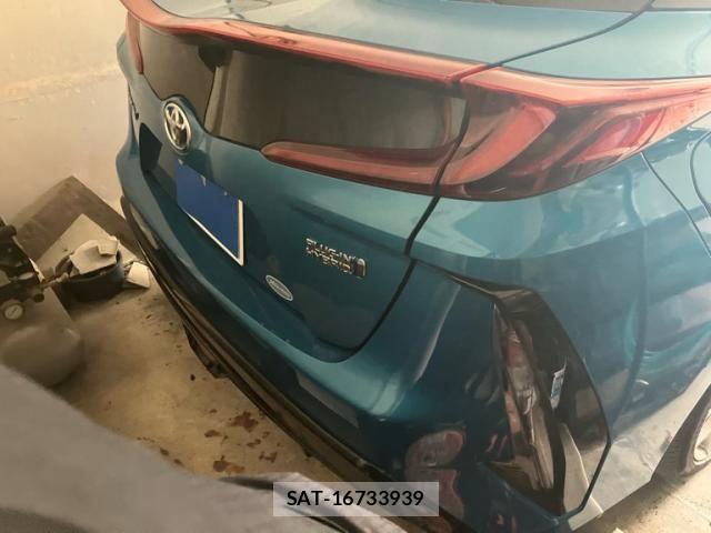 Toyota PRIUS PHV 2017-02 7619399-5