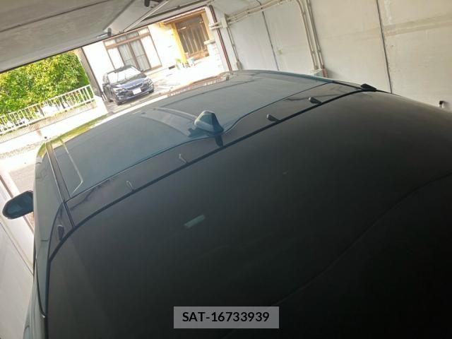 Toyota PRIUS PHV 2017-02 7619399-6