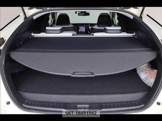 Toyota PRIUS PHV 2018-08 7727572-19
