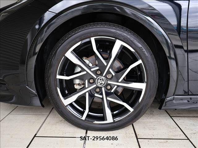 Toyota PRIUS PHV 2024-02 7727562-9