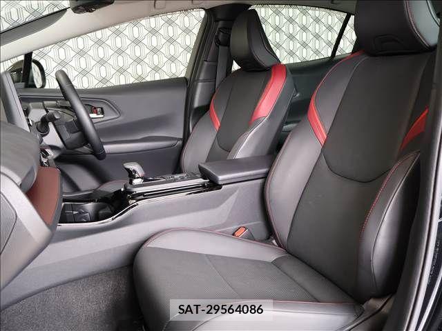 Toyota PRIUS PHV 2024-02 7727562-12