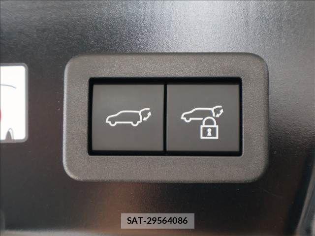 Toyota PRIUS PHV 2024-02 7727562-18