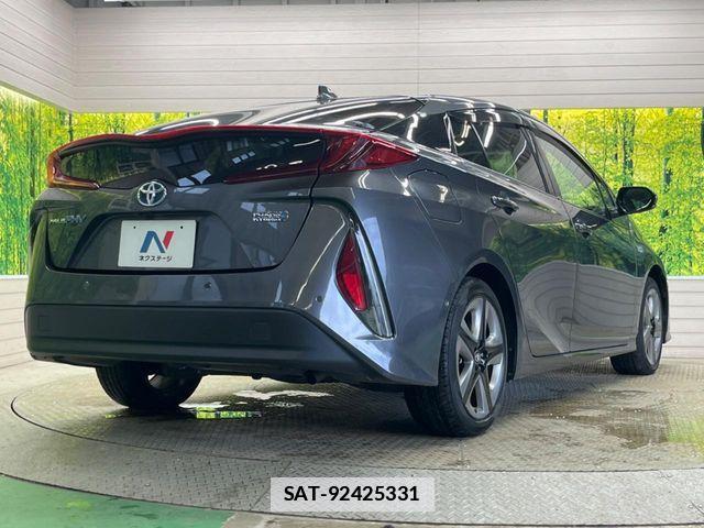 Toyota PRIUS PHV 2019-06 7727574-16