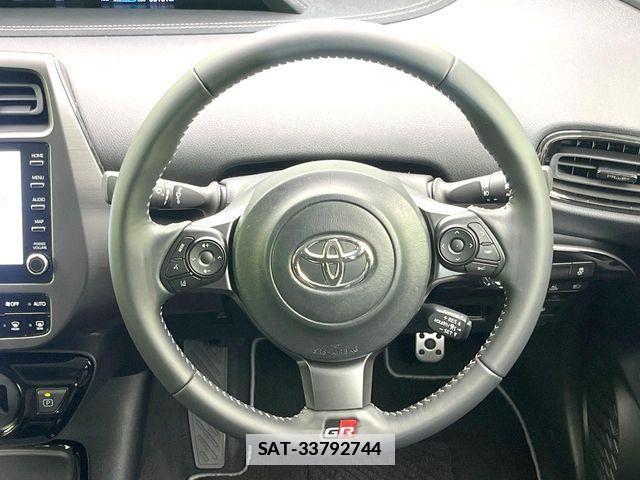 Toyota PRIUS PHV 2022-07 7727566-10