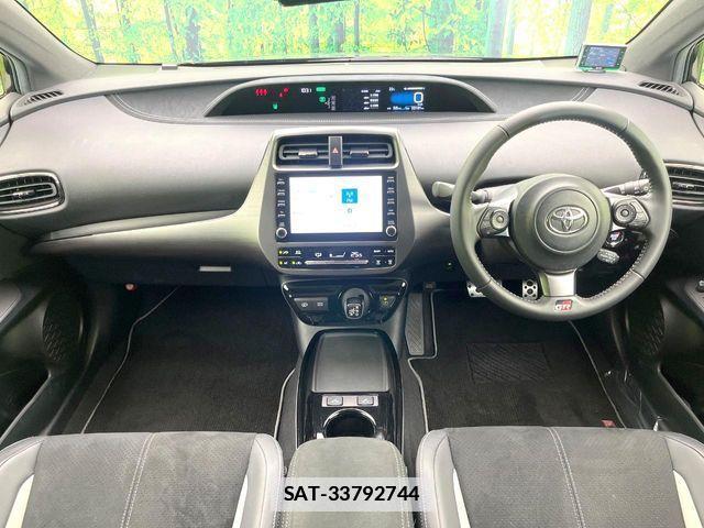 Toyota PRIUS PHV 2022-07 7727566-1