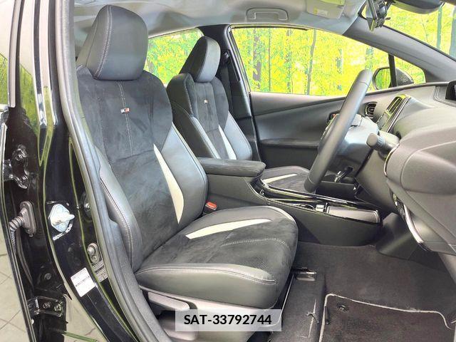 Toyota PRIUS PHV 2022-07 7727566-7