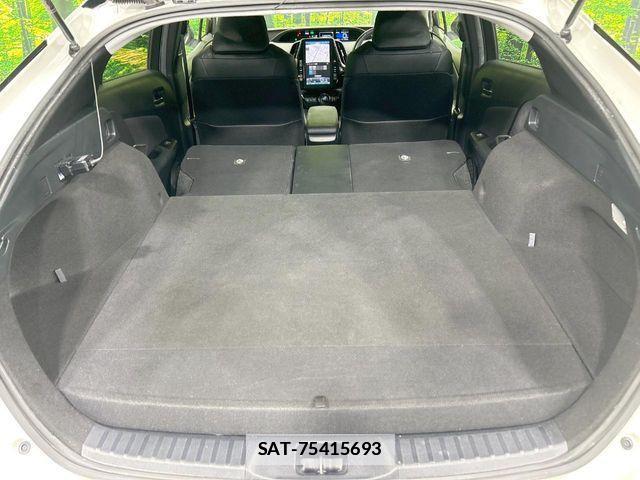 Toyota PRIUS PHV 2018-01 7727573-9