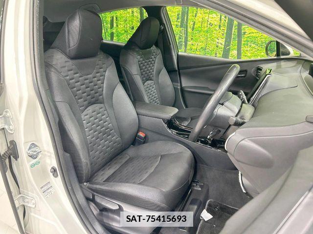 Toyota PRIUS PHV 2018-01 7727573-7