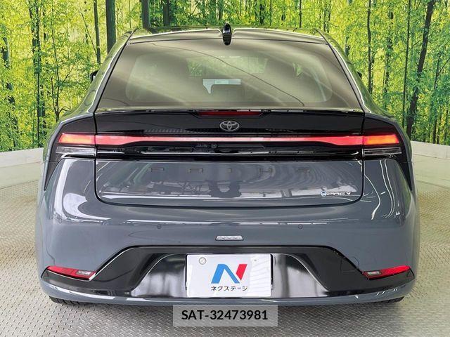 Toyota PRIUS PHV 2023-09 7727565-15