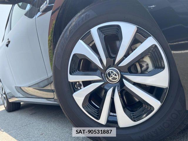 Toyota PRIUS PHV 2019-08 7727567-13