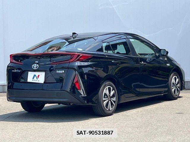 Toyota PRIUS PHV 2019-08 7727567-17