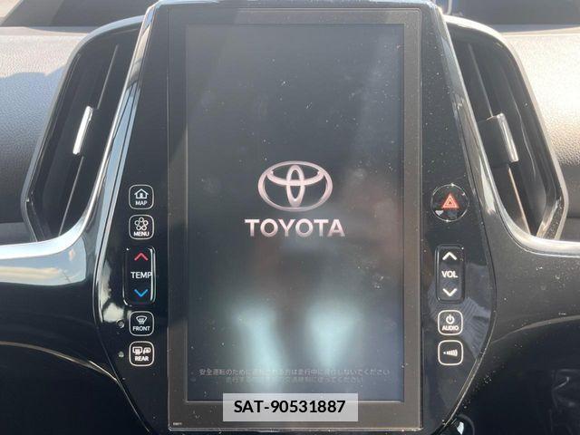 Toyota PRIUS PHV 2019-08 7727567-2