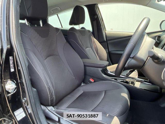 Toyota PRIUS PHV 2019-08 7727567-8