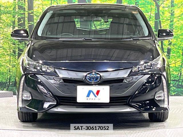 Toyota PRIUS PHV 2019-11 7727568-13