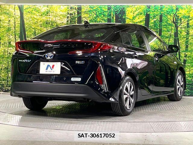 Toyota PRIUS PHV 2019-11 7727568-16