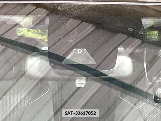 Toyota PRIUS PHV 2019-11 7727568-3