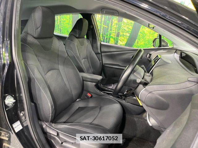 Toyota PRIUS PHV 2019-11 7727568-7