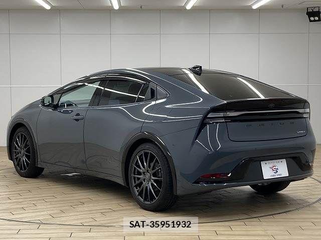 Toyota PRIUS PHV 2023-07 7788496-15