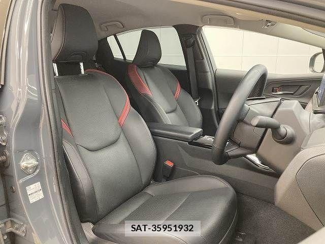 Toyota PRIUS PHV 2023-07 7788496-4