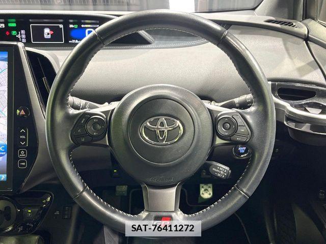 Toyota PRIUS PHV 2018-02 7788493-10