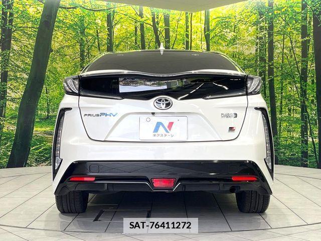 Toyota PRIUS PHV 2018-02 7788493-14
