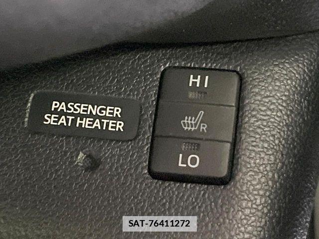 Toyota PRIUS PHV 2018-02 7788493-5