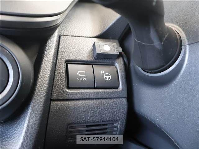Toyota PRIUS PHV 2023-05 7878996-12
