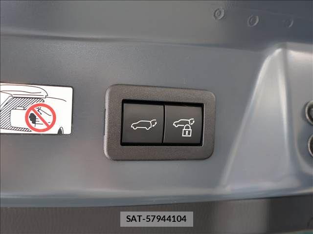 Toyota PRIUS PHV 2023-05 7878996-19