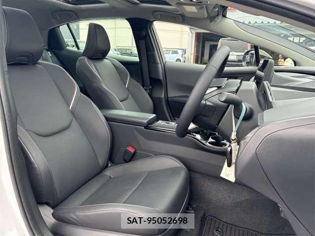 Toyota PRIUS PHV 2024-03 7878994-11