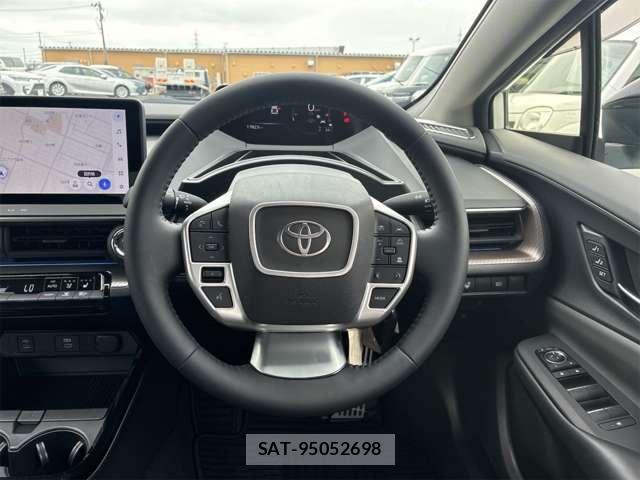 Toyota PRIUS PHV 2024-03 7878994-14