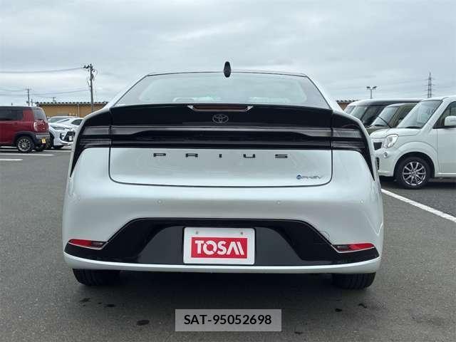 Toyota PRIUS PHV 2024-03 7878994-18