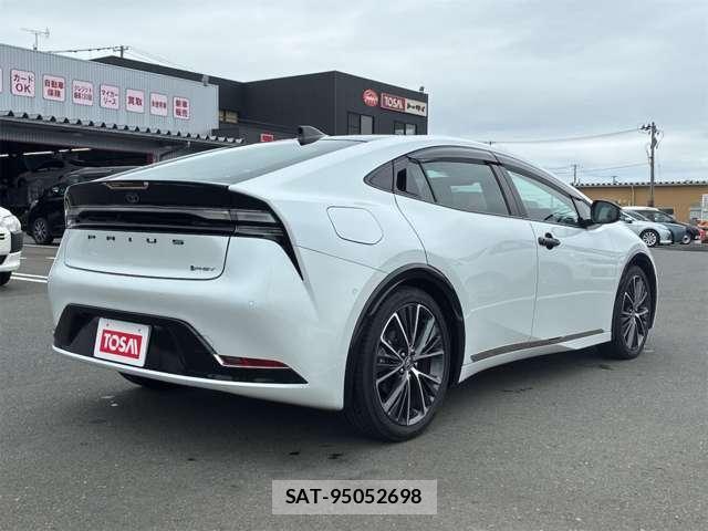 Toyota PRIUS PHV 2024-03 7878994-20
