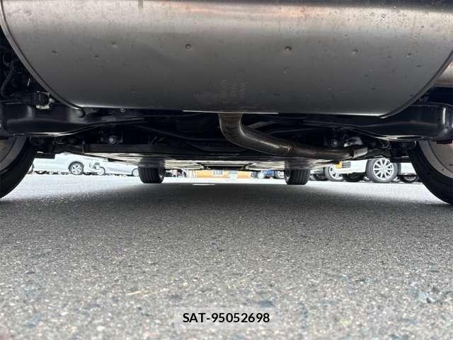 Toyota PRIUS PHV 2024-03 7878994-22