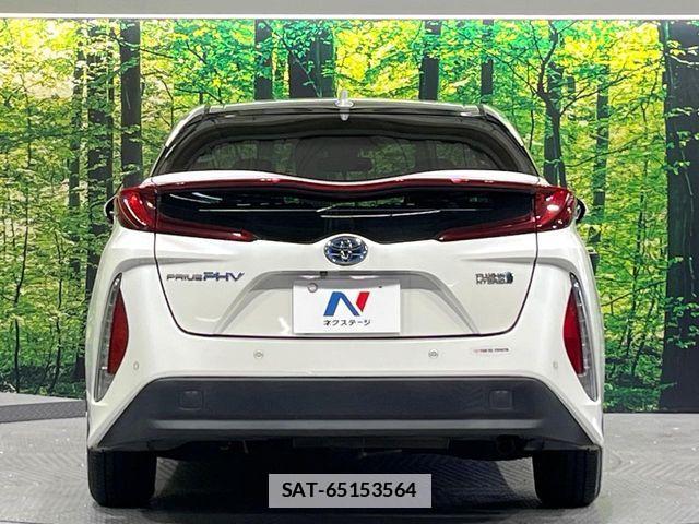 Toyota PRIUS PHV 2017-07 7879002-14
