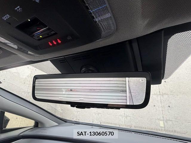 Toyota PRIUS PHV 2023-08 7878997-12