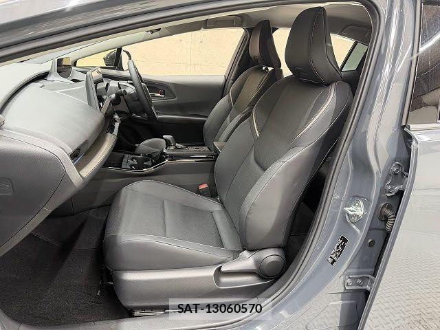 Toyota PRIUS PHV 2023-08 7878997-6