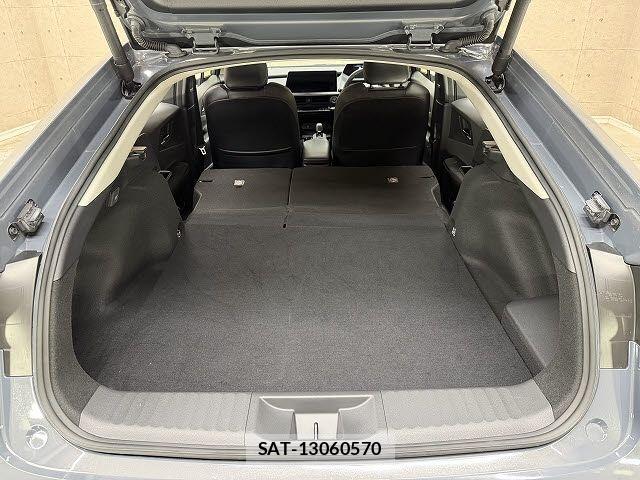 Toyota PRIUS PHV 2023-08 7878997-7