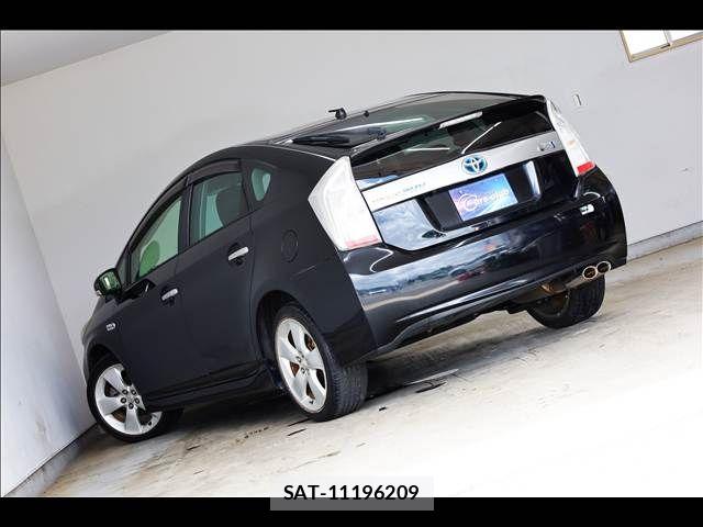 Toyota PRIUS PHV 2012-06 7879006-10