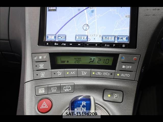 Toyota PRIUS PHV 2012-06 7879006-16