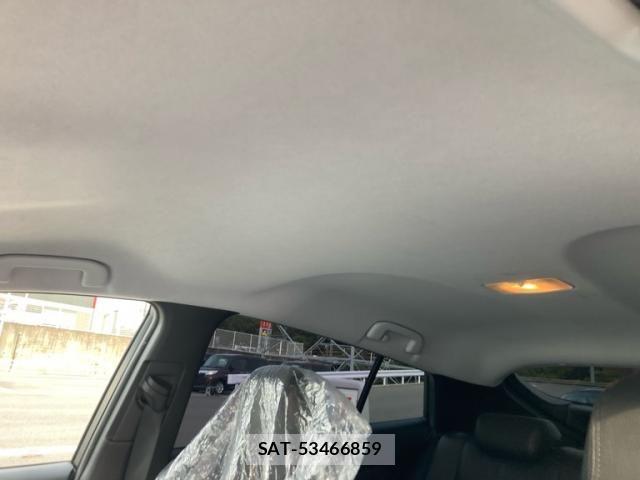 Toyota PRIUS PHV 2018-01 7879004-11
